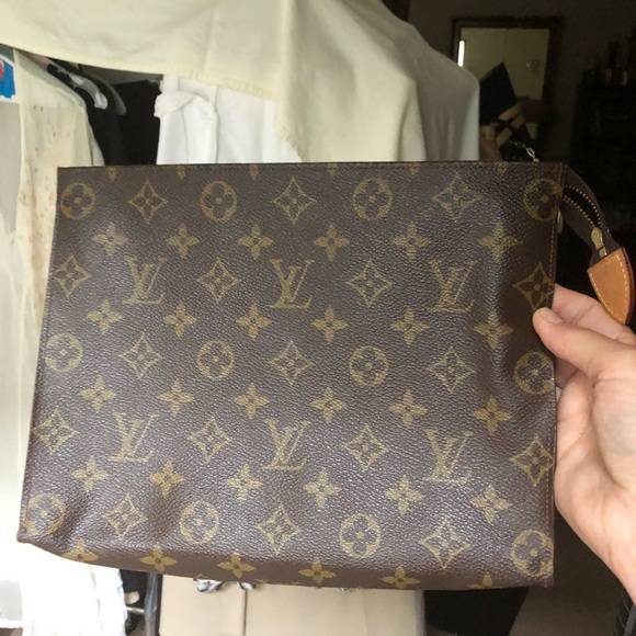 louis vuitton vintage pouch
